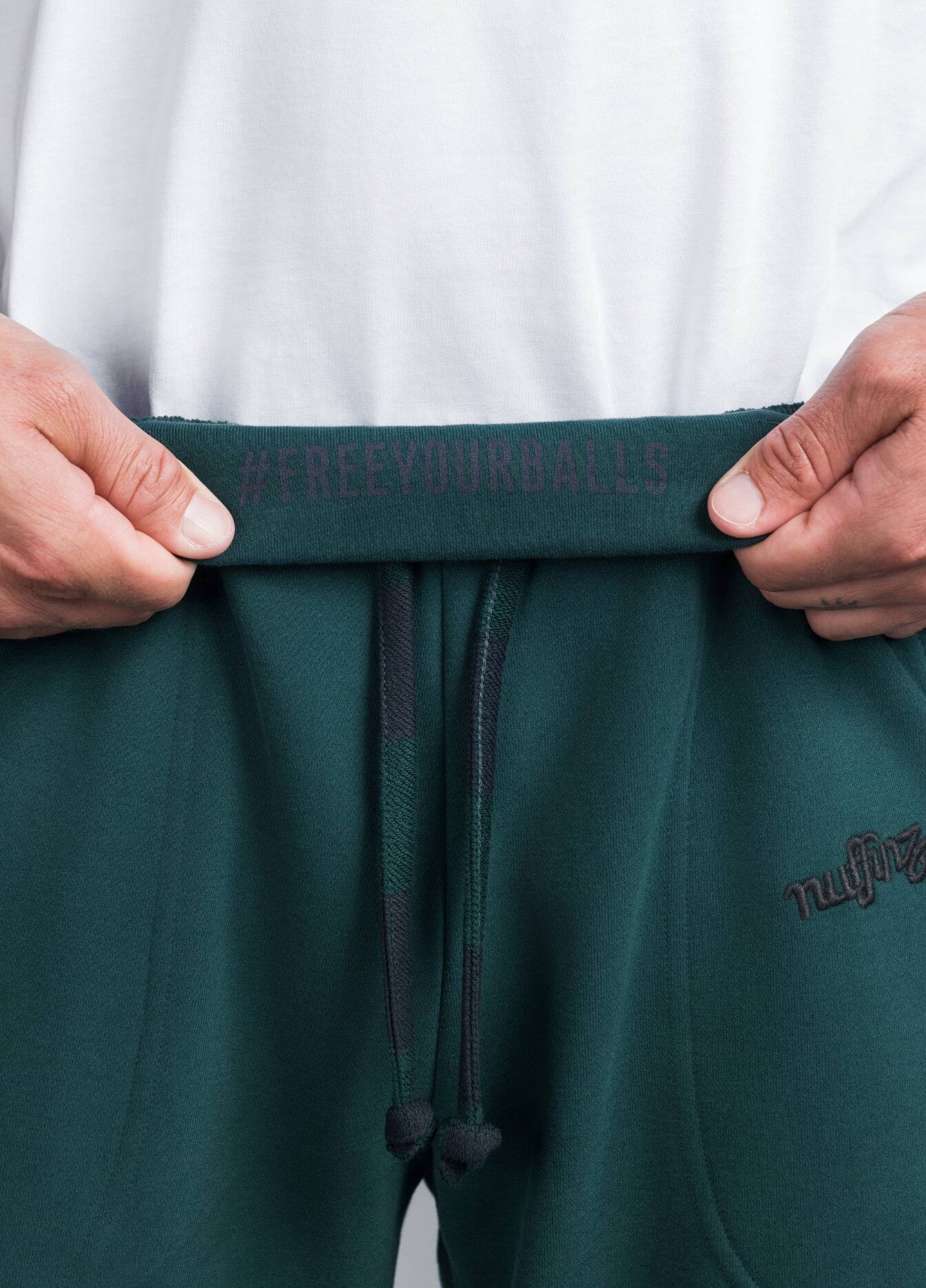 PONDEROSA PINE SOLID PANTS